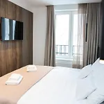 Tedy Apartment